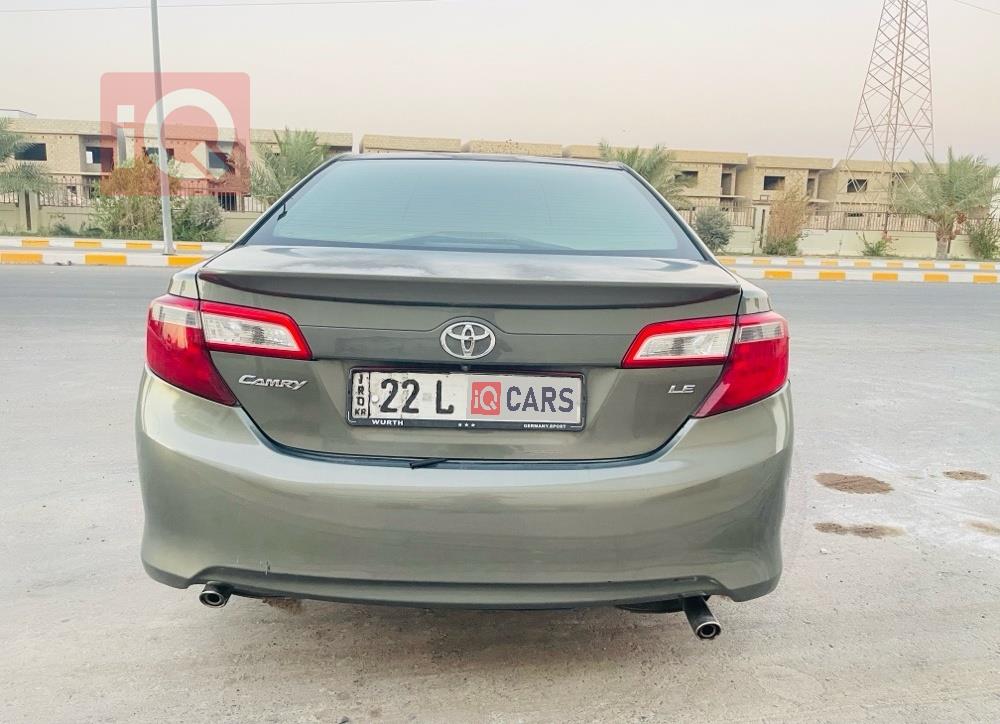 تۆیۆتا کامری